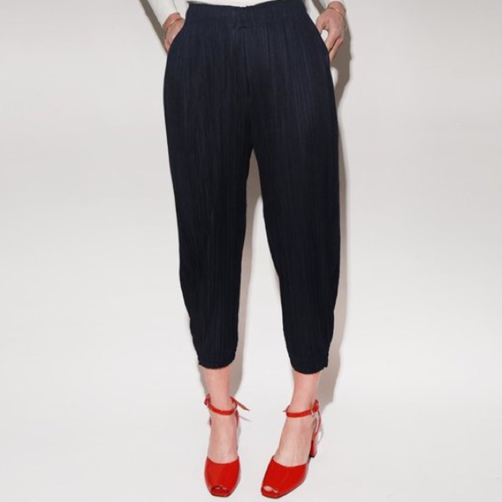 PLEATS PLEASE thicker bottom pleated pant black